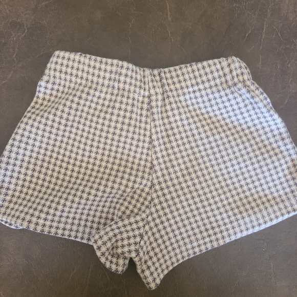 Janie and Jack riding shorts - Picture 2 of 3